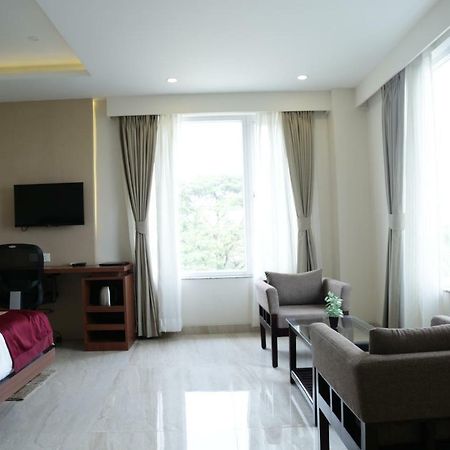 Prism A Boutique Hotel Jorhāt Dış mekan fotoğraf