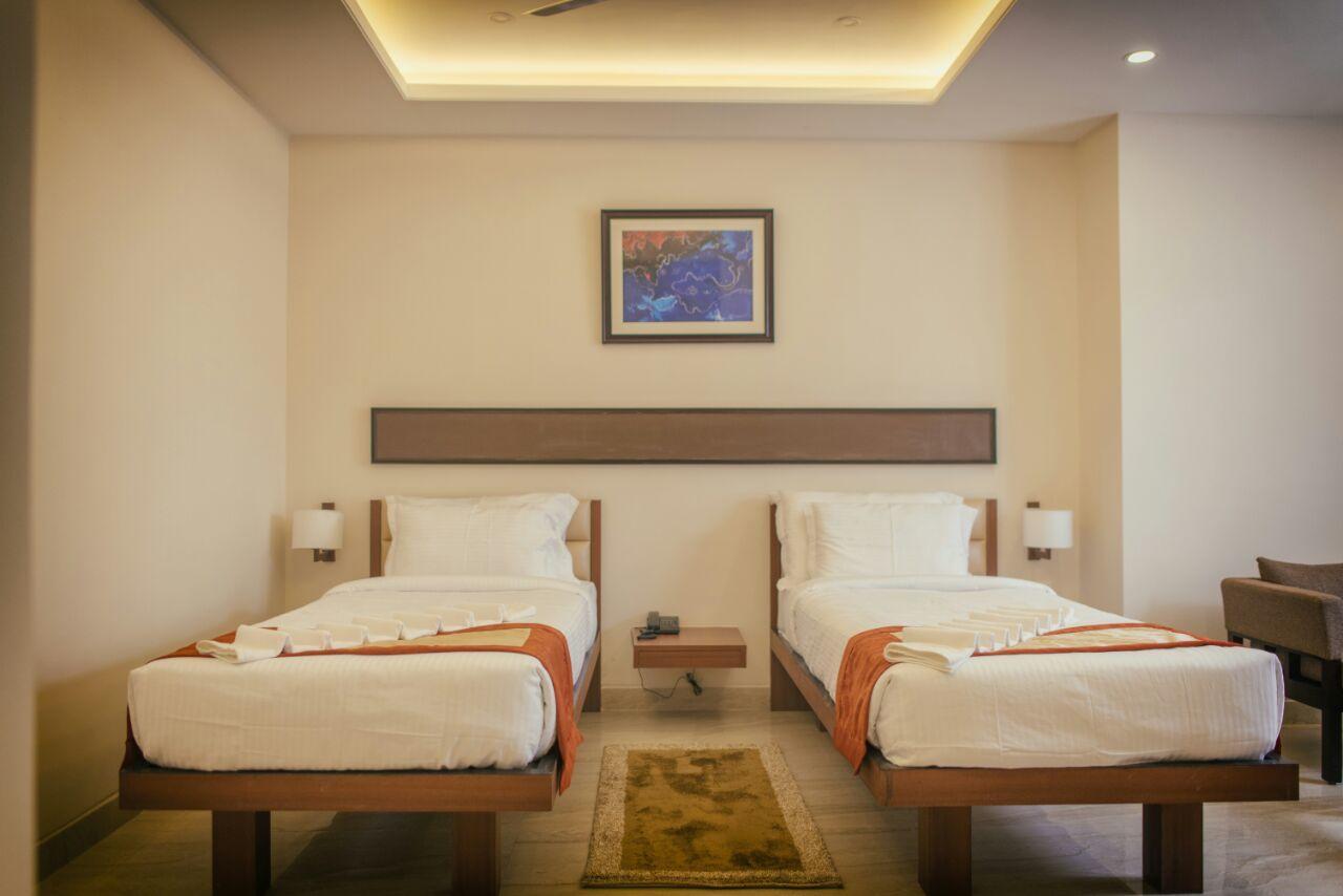 Prism A Boutique Hotel Jorhāt Dış mekan fotoğraf
