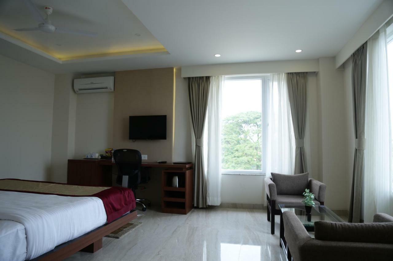 Prism A Boutique Hotel Jorhāt Dış mekan fotoğraf
